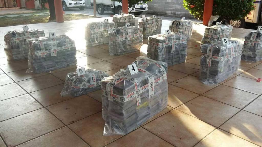 Costa Rica seizes cocaine attached to ship's hull that was coming to El Salvador