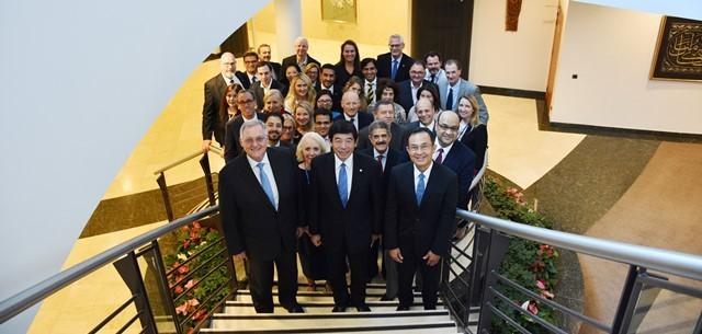 Miembros del GCSP con directivos en la sede de la OMA