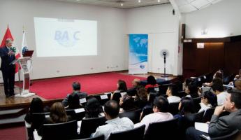 Ponencia del Sr. Fermín Cuza, Presidente Internacional de World BASC Organization, en el seminario internacional, con el tema “BASC y su permanente cooperación con el programa OEA”.